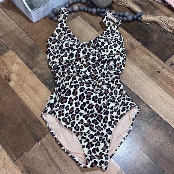 Kona Sol swimsuit leopard NWOT medium - Picture 2 of 7